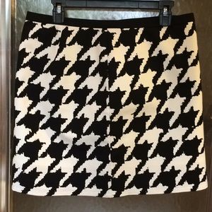 The Limited Black & White Houndstooth Skirt 10